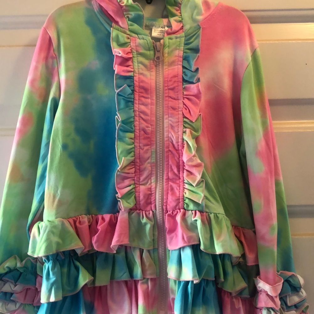 NWOT! Adorable Tie Dyed, Top/Jacket in size Little Girls, XL (5-6)!